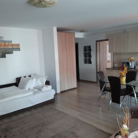 Apartament Marcel - Coresi Mall Braşov Esterno foto