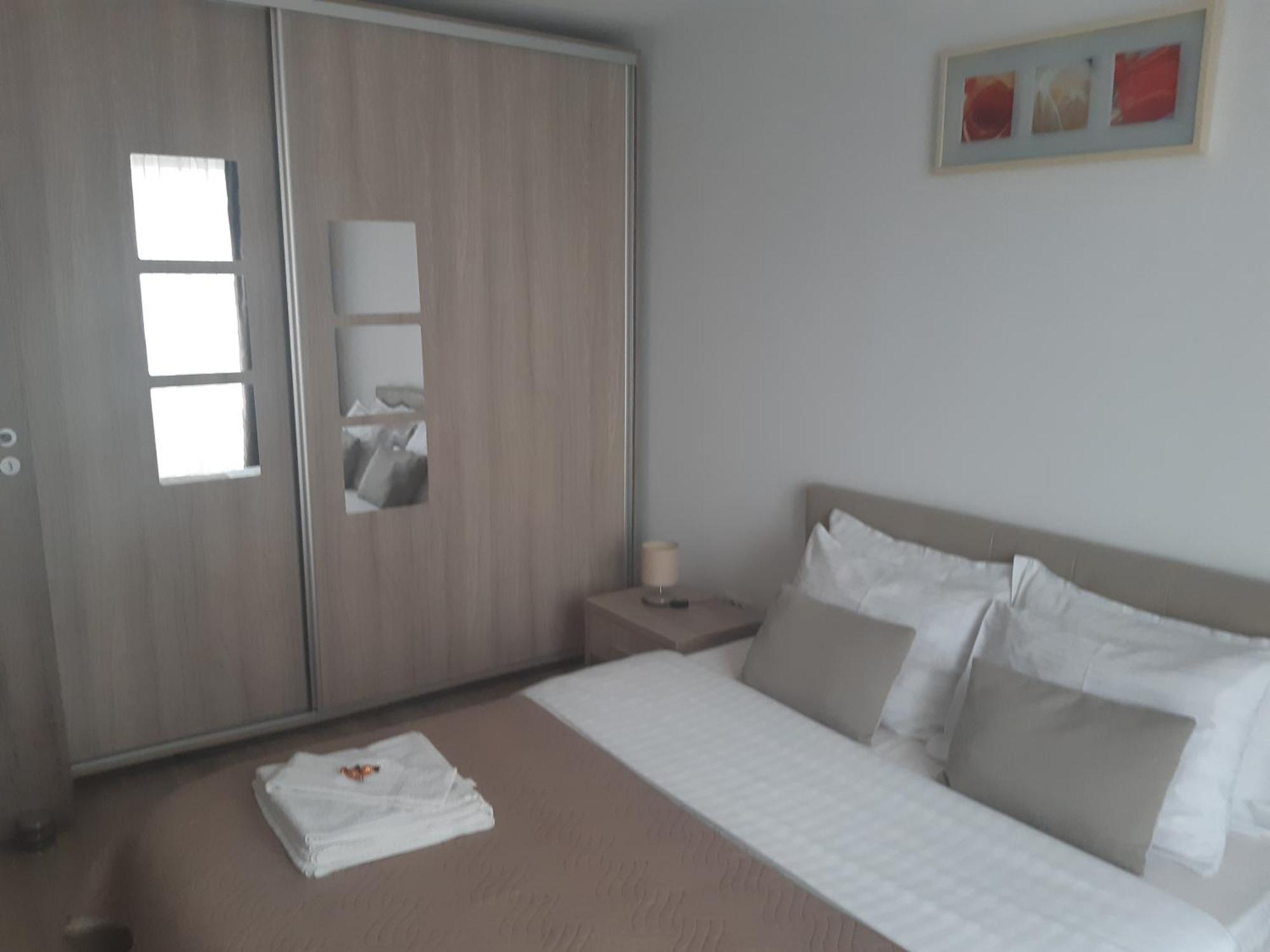 Apartament Marcel - Coresi Mall Braşov Esterno foto